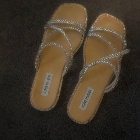 Steve Madden Spice Bling Silver sandals, size 8 - Picture 2 of 7